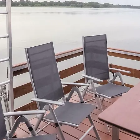 Hotel en barco Cozy Ship In With Wifi Neustrelitz