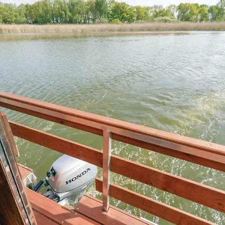 Cozy Ship In With Wifi 3* Neustrelitz