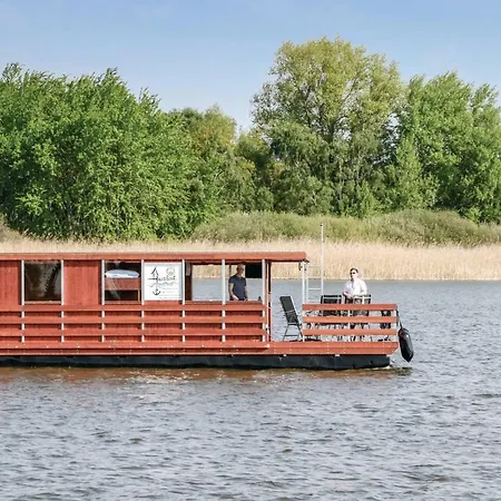 Cozy Ship In With Wifi Neustrelitz